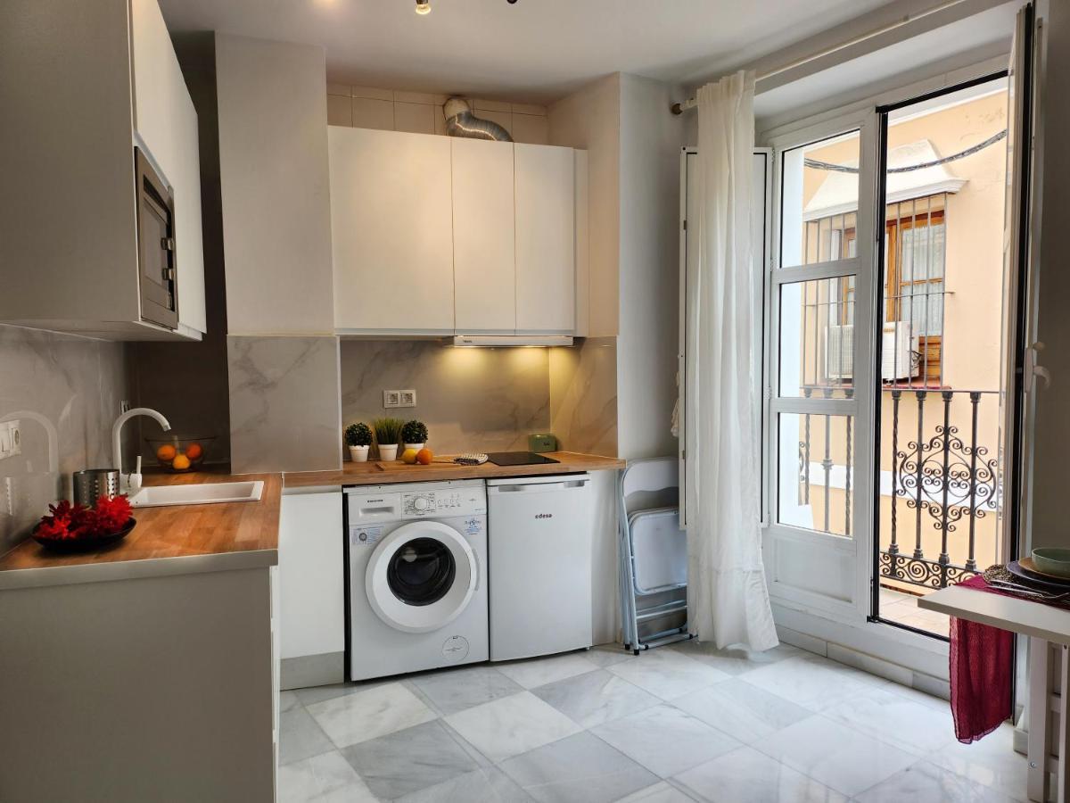 Lovely Center Apartments Seville - Balcony Lux Sol Exterior photo