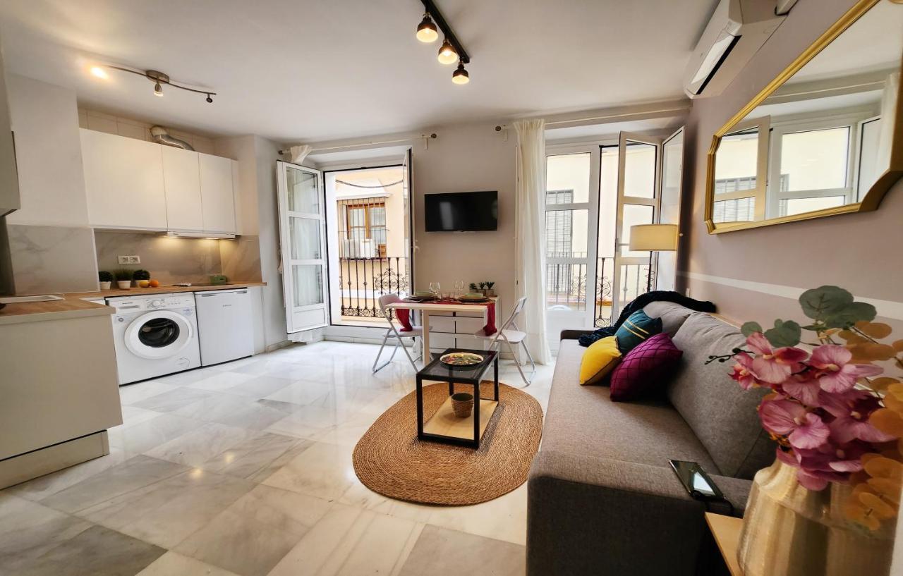 Lovely Center Apartments Seville - Balcony Lux Sol Exterior photo